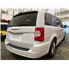 Image 14 : PARKSVILLE - 2014 CHRYSLER TOWN AND COUNTRY WHITE  235345 KMS - D231156