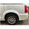 Image 29 : PARKSVILLE - 2014 CHRYSLER TOWN AND COUNTRY WHITE  235345 KMS - D231156