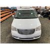 Image 7 : PARKSVILLE - 2014 CHRYSLER TOWN AND COUNTRY WHITE  235345 KMS - D231156