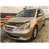 Image 3 : PARKSVILLE - 2005 HONDA ODYSSEY GOLD 247134 KMS - D505658