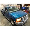 Image 10 : PARKSVILLE - 2001 FORD F-350 BLUE 355420 KMS - DB24050