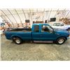 Image 12 : PARKSVILLE - 2001 FORD F-350 BLUE 355420 KMS - DB24050