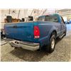 Image 15 : PARKSVILLE - 2001 FORD F-350 BLUE 355420 KMS - DB24050