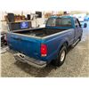 Image 16 : PARKSVILLE - 2001 FORD F-350 BLUE 355420 KMS - DB24050