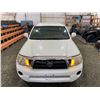 Image 7 : PARKSVILLE - 2007 TOYOTA TACOMA WHITE 242375 KMS - B350823