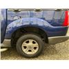 Image 29 : PARKSVILLE - 2004 FORD EXPLORER SPORT TRAC BLUE 261421 KMS - BC03427