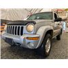 Image 2 : PARKSVILLE - 2002 JEEP LIBERTY SILVER 233807 KMS - B195112