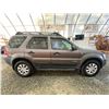 Image 11 : PARKSVILLE - 2002 FORD ESCAPE GREY 177813 KMS - BC35803