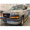 Image 2 : PARKSVILLE - 2003 GMC SAVANA GOLD 362432 KMS "NO RESERVE" - P151444