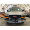 Image 5 : PARKSVILLE - 2003 GMC SAVANA GOLD 362432 KMS "NO RESERVE" - P151444