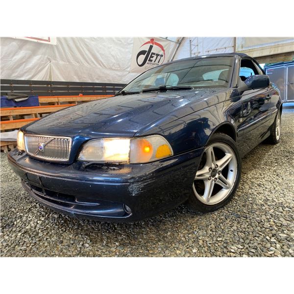 PARKSVILLE - 2000 VOLVO C70 BLUE 196977 KMS - B012058