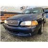 Image 2 : PARKSVILLE - 2000 VOLVO C70 BLUE 196977 KMS - B012058