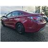 Image 8 : DUNCAN - 2011 HYUNDAI SONATA RED "NO RESERVE" - D002518