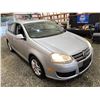Image 9 : PARKSVILLE - 2007 VOLKSWAGEN JETTA SILVER 136079 KMS - D053662