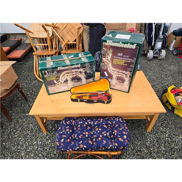 325 --2 CHRISTMAS REINDEER, SMALL VIOLIN AND SMALL STOOL