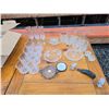 Image 2 : 329 -- SET OF GLASS AND PUNCH SET
