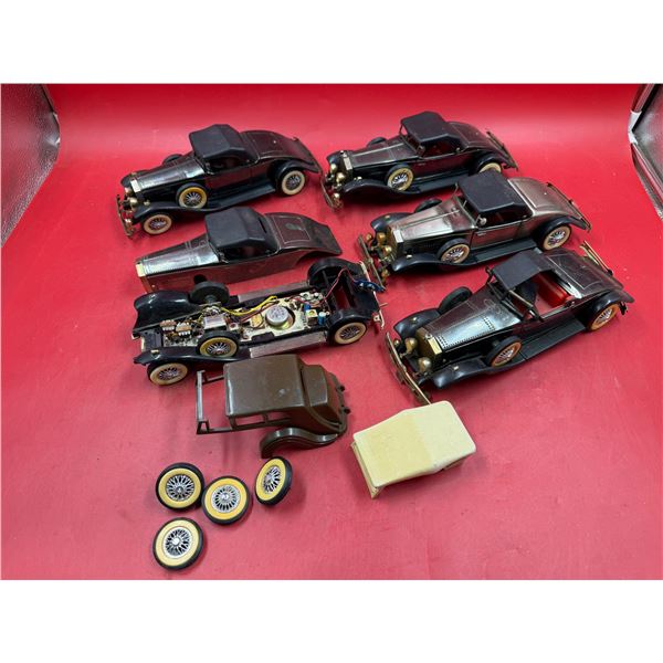 (6) Vintage Car Radios (Some In Need Of Repairs)