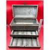 Image 1 : Vintage Tool Box
