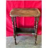 Image 1 : Vintage Side Table With Bottom Magazine Holder