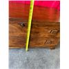 Image 5 : Vintage The Honderich Furniture Co. Red Seal Cedar Chest