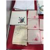 Image 2 : Assorted Vintage Linens