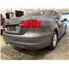 Image 14 : PARKSVILLE - 2013 VOLKSWAGEN JETTA SILVER 160877 KMS - D306653