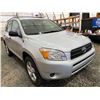 Image 9 : PARKSVILLE - 2008 TOYOTA RAV4 SILVER  143498 MILES - D130718