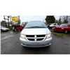 Image 3 : DUNCAN - 2005 DODGE CARAVAN/GRAND CARAVAN SILVER  "NO RESERVE" 263612 KMS - D340584