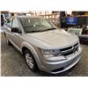 Image 9 : PARKSVILLE - 2014 DODGE JOURNEY SILVER 220812 KMS - P176432