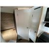 Image 32 : PARKSVILLE - 2000 DUTCHMEN MANUFACTURING TRAILER "NO RESERVE" KMS - P402495