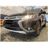 Image 2 : PARKSVILLE - 2016 MITSUBISHI OUTLANDER BLACK  217533 KMS - B604059