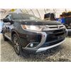 Image 8 : PARKSVILLE - 2016 MITSUBISHI OUTLANDER BLACK  217533 KMS - B604059