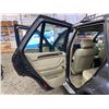 Image 44 : PARKSVILLE - 2001 BMW X5 SILVER 266308 KMS - BM88815