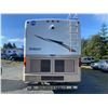 Image 4 : PARKSVILLE - 2004 HOLIDAYRAM ROADMASTER WHITE 61222 MILES - D026958