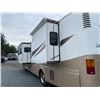 Image 52 : PARKSVILLE - 2004 HOLIDAYRAM ROADMASTER WHITE 61222 MILES - D026958