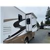 Image 54 : PARKSVILLE - 2004 HOLIDAYRAM ROADMASTER WHITE 61222 MILES - D026958