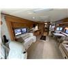 Image 57 : PARKSVILLE - 2004 HOLIDAYRAM ROADMASTER WHITE 61222 MILES - D026958