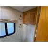 Image 79 : PARKSVILLE - 2004 HOLIDAYRAM ROADMASTER WHITE 61222 MILES - D026958
