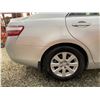 Image 28 : PARKSVILLE - 2007 TOYOTA CAMRY SILVER  221490 KMS - D030384