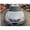 Image 8 : PARKSVILLE - 2007 TOYOTA CAMRY SILVER  221490 KMS - D030384