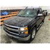 Image 4 : PARKSVILLE - 2015 CHEVROLET SILVERADO BLACK 156187 KMS - D275340