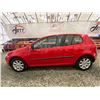 Image 23 : PARKSVILLE - 2007 VOLKSWAGEN RABBIT RED  127268 KMS - D184984