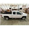 Image 13 : PARKSVILLE - 2014 GMC SIERRA WHITE 198424 KMS - D116026