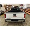 Image 19 : PARKSVILLE - 2014 GMC SIERRA WHITE 198424 KMS - D116026