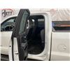 Image 44 : PARKSVILLE - 2014 GMC SIERRA WHITE 198424 KMS - D116026