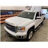 Image 4 : PARKSVILLE - 2014 GMC SIERRA WHITE 198424 KMS - D116026