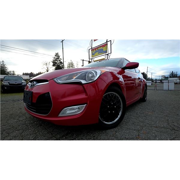 DUNCAN - 2013 HYUNDAI VELOSTER RED 300655 KMS - D091144