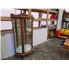 Image 2 : 403 -- VINTAGE OAK CURIO CABINET