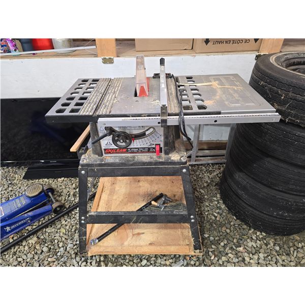 416 --SKILSAW TABLE SAW AND STAND