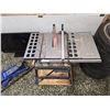 Image 2 : 416 --SKILSAW TABLE SAW AND STAND